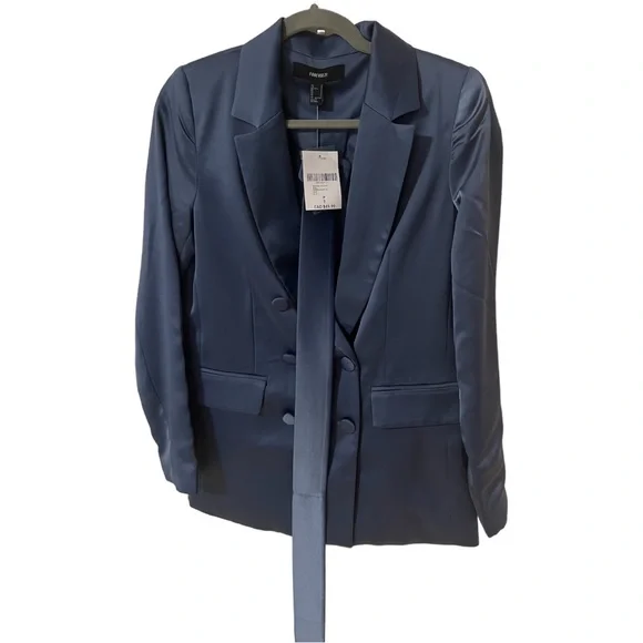 A Forever 21 blazer in size small - Picture 2 of 7